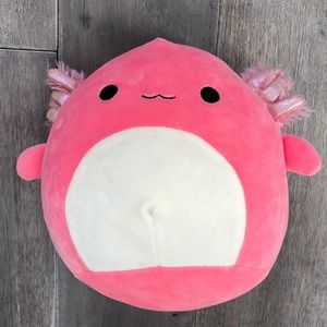 Archie the axolotl Squishmallow